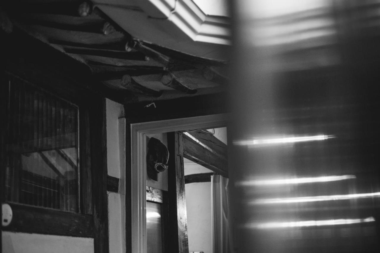 Viva La Vida - Jongno Hanok Private House Seoul Exterior photo